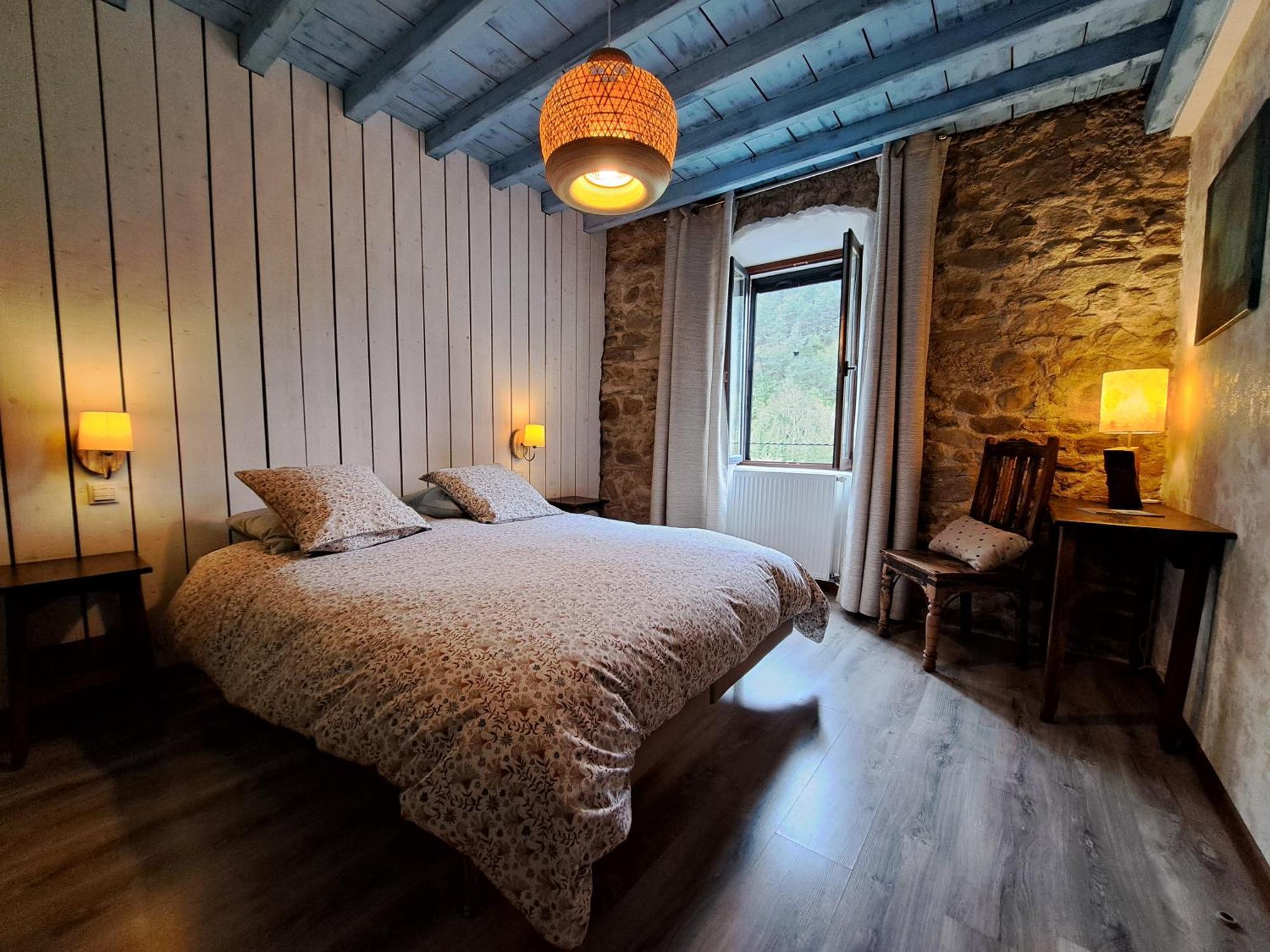 Le Sareymond Bed & Breakfast Menee Bagian luar foto